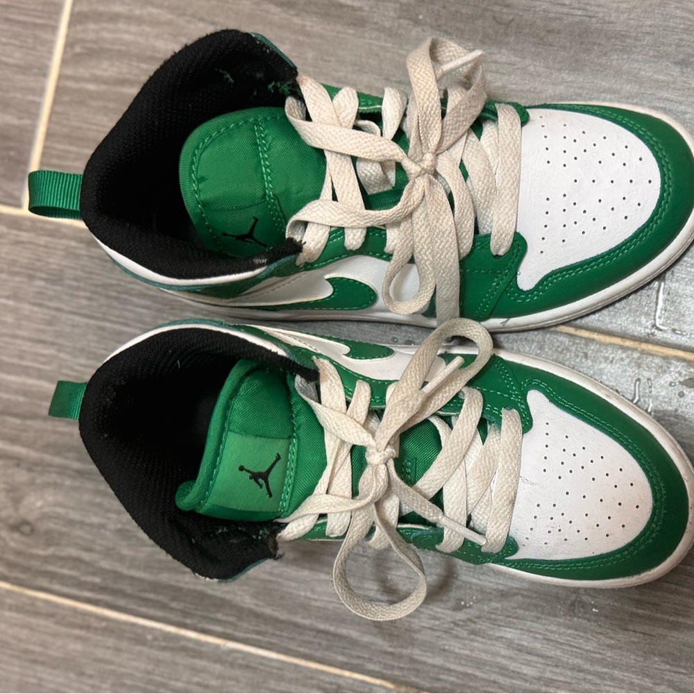 Jordan 1s just like new